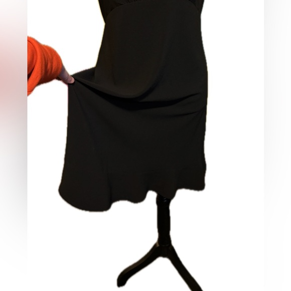 Banana Republic Ruffle Hem Empire Waist Dress Black size 6 - Picture 5 of 10